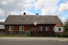 Dom drewniany typu bliźniak przy ul. Chełmskiej 10 w Dubience