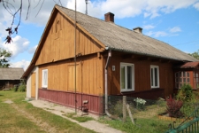 Dom drewniany typu bliźniak przy ul. Chełmskiej 10 w Dubience