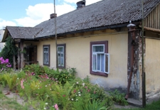 Dawna apteka przy ul. Chełmskiej 9 w Dubience