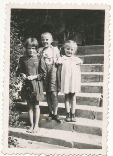 Dzieci w Guz&oacute;wce podczas wojny