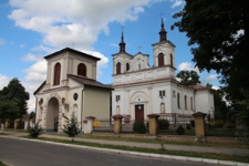 Kości&oacute;ł pw. Tr&oacute;jcy Przenajświętszej przy ul. Kościelnej 1 w Dubience