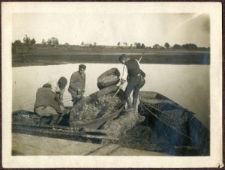 Żydzi odławiają ryby