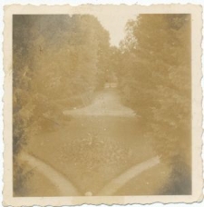 Brama wjazdowa do Dzbenina