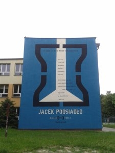 Mural z wierszem Jacka Podsiadły na budynku Gimnajum nr 10 w Lublinie