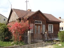 A wooden house in Oleszyce