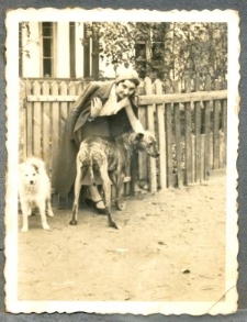 Danuta Truchlińska z psami