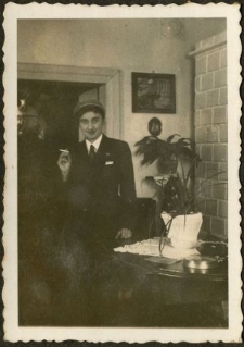 Pozowanie - stylizacja na Charliego Chaplina