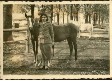 Danuta Truchlińska przy koniu