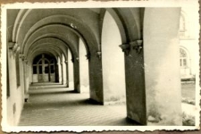 Korytarz akademicki Katolickiego Uniwersytetu Lubelskiego