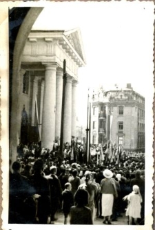 Widok na Katedrę Lubelską z Bramy Trynitarskiej