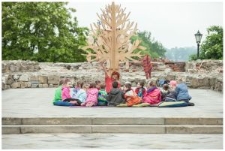 Baśnie, podania, legendy przy "Wędrującym Drzewie Opowieści" na Starym Mieście w Lublinie