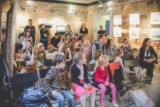 Publiczność V Przedszkolnego Przeglądu Poezji w "Domu Sł&oacute;w"