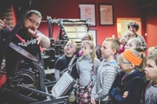 Warsztaty w lubelskiej "Izbie Drukarstwa" w "Domu Sł&oacute;w" przy ul. Żmigr&oacute;d 1