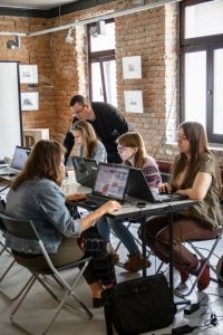 Infografika w poezji, warsztaty w "Domu Sł&oacute;w"