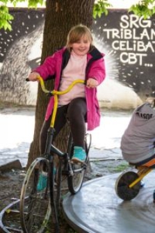 "Podw&oacute;rko Mumink&oacute;w" przy lubelskim "Domu Sł&oacute;w"