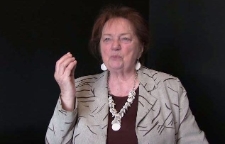 Prezenty, to było niebo - Krystyna W&oacute;jcik - fragment relacji świadka historii [WIDEO]