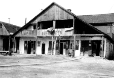 Krasnobród, domy drewniane w rynku