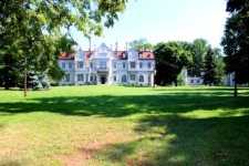 Widok na pałac w Jabłoniu