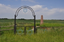 Korets, memorial on the site of executions of Jews