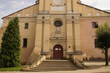 Fasada kościoła pw. św. Katarzyny Aleksandryjskiej (1620-1638) w Szczebrzeszynie