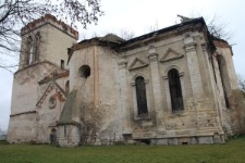 Kościoł św. Tr&oacute;jcy w Podhajcach