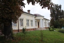 Zabytkowy budynek w Ostrogu