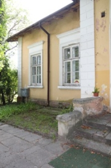 Harc&oacute;wka przy ulica Sądowej 13 w Szczebrzeszynie, elewacja frontowa