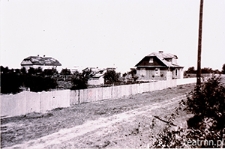 Działka rodzic&oacute;w Kazimierza Szymańskiego przy ul Łukasińskiego 5