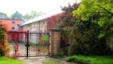 Zabudowania gospodarcze pałacu w Jabłonnej