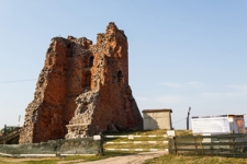 Zamek w Nowogródku, ruiny wieży Szczytowej