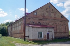 Fasada zachodnia jesziwy w Raduniu