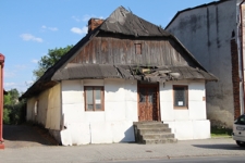 Ściana szczytowa domu przy ulicy Zamojskiej 52 w Szczebrzeszynie