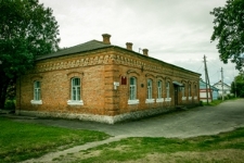 Budynek z 1908 roku mieszczący Muzeum Historii Dawidgródka, dawniej szkoła miejska