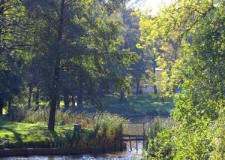 Widok na park i pałac w Czesławicach