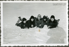 Sceny kuligowe z dziećmi z rodzin Dąbrowskich, Świerczewskich i Olszowskich