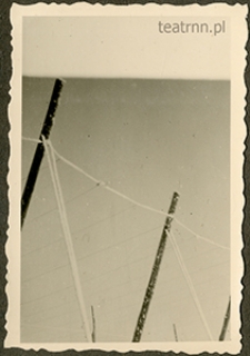 Chmielnik na terenie majątku ziemskiego Moniaki zimą