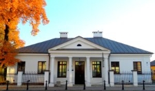 Elewacja frontowa dworu Gołachowskich w Hrubieszowie