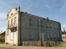 Budynek murowany przy ulicy 3 Maja 1 w Tyszowcach
