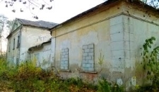 Widok na dwór w Fajsławicach