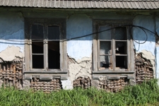 Stolarka okienna domu drewnianego przy ulicy Średniej 35 w Tyszowcach.