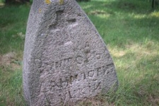 Pomnik w Horodyszczu w pobliżu cerkwi Podwyższenia Krzyża Świętego