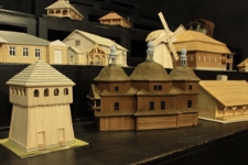 Modele obiektów architektury drewnianej wykonane przez studentów architektury