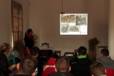 Zajęcia teoretyczne w Muzeum Wsi Lubelskiej, warsztaty projektu &bdquo;Drewniany Skarb. Chroniąc dziedzictwo, kreujemy przyszłość&rdquo;