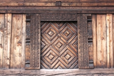 Detal snycerski z kościoła klepkowego z Gol w Hallingdal, Norsk Folkemuseum