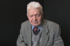 Chodziliśmy z Mirkiem do jednej klasy - Kazimierz Mitrut - fragment relacji świadka historii [WIDEO]