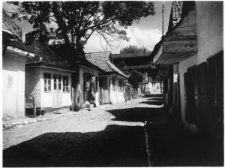 Kremements, an alley