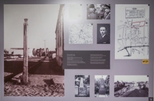 Wystawa na zamku w Mirze poświęcona gettu, po lewej stronie Mir po bombardowaniu w 1940 roku