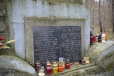 Izbica, the monument on the Jewish cemetery erected in memory of Jews murdered there in November of 1942