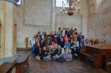 The participants of the on-road training course on the cross-border route of Shtetl Routes in the Tykocin synagogue