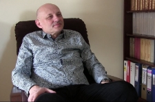 Młodzi spotykali się po prawej stronie Krakowskiego Przedmieścia - Juliusz Jurkowski - fragment relacji świadka historii [WIDEO]